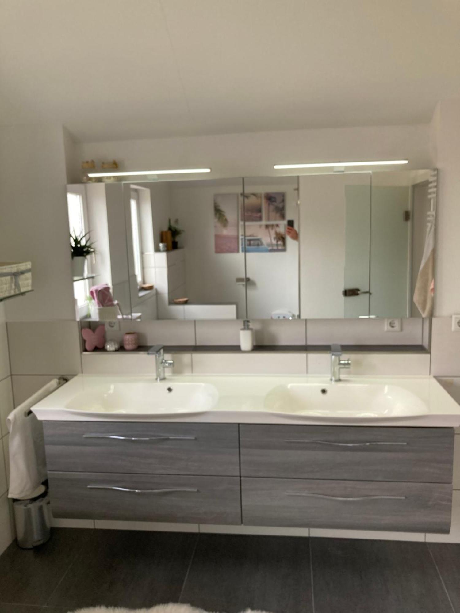 Traumhafte Ferienwohnung Mit See Und Bergsicht ฟรีดริชส์ฮาเฟน ภายนอก รูปภาพ